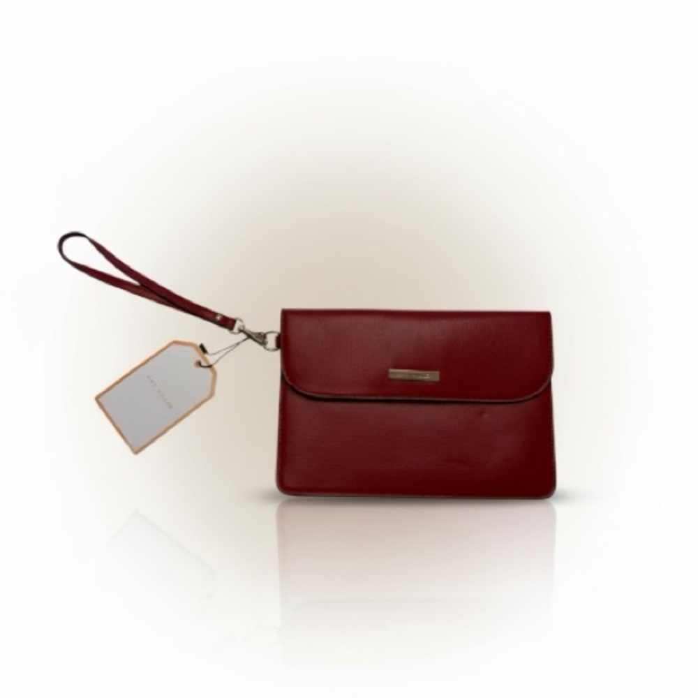 ❤️ Amy Miller Red Wristlet Clutch Wallet – New With Tag